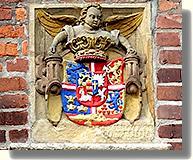 Wappen der Herzogin Dorothea am Winsener Schloss